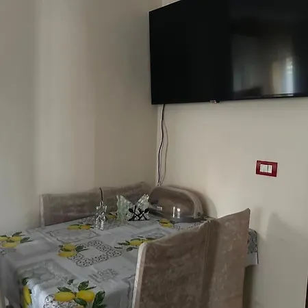 Tek Luani Apartment *